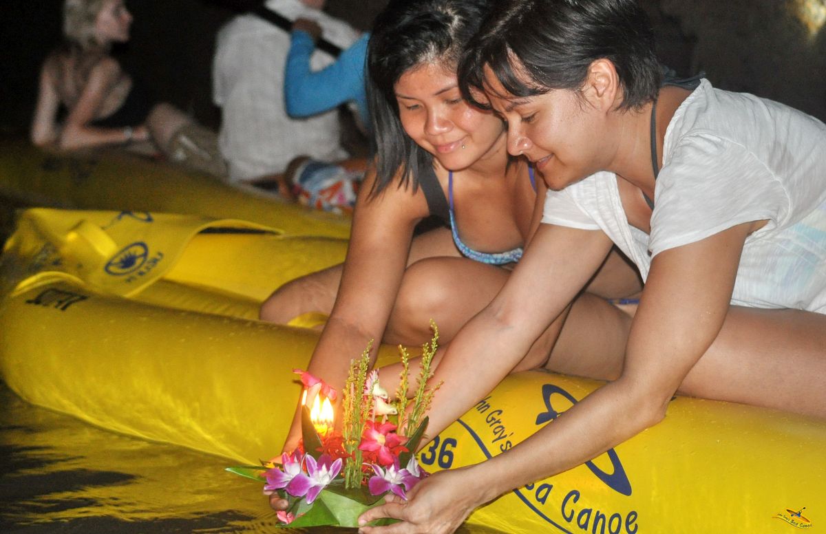 Hong-by-Starlight-by-John-Grays-Sea-Canoe-Tour-2